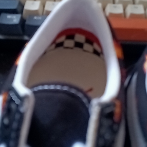 #39❤️ NEW Vans x Thrasher Old Skool Skate Sneakers - Picture 11 of 11